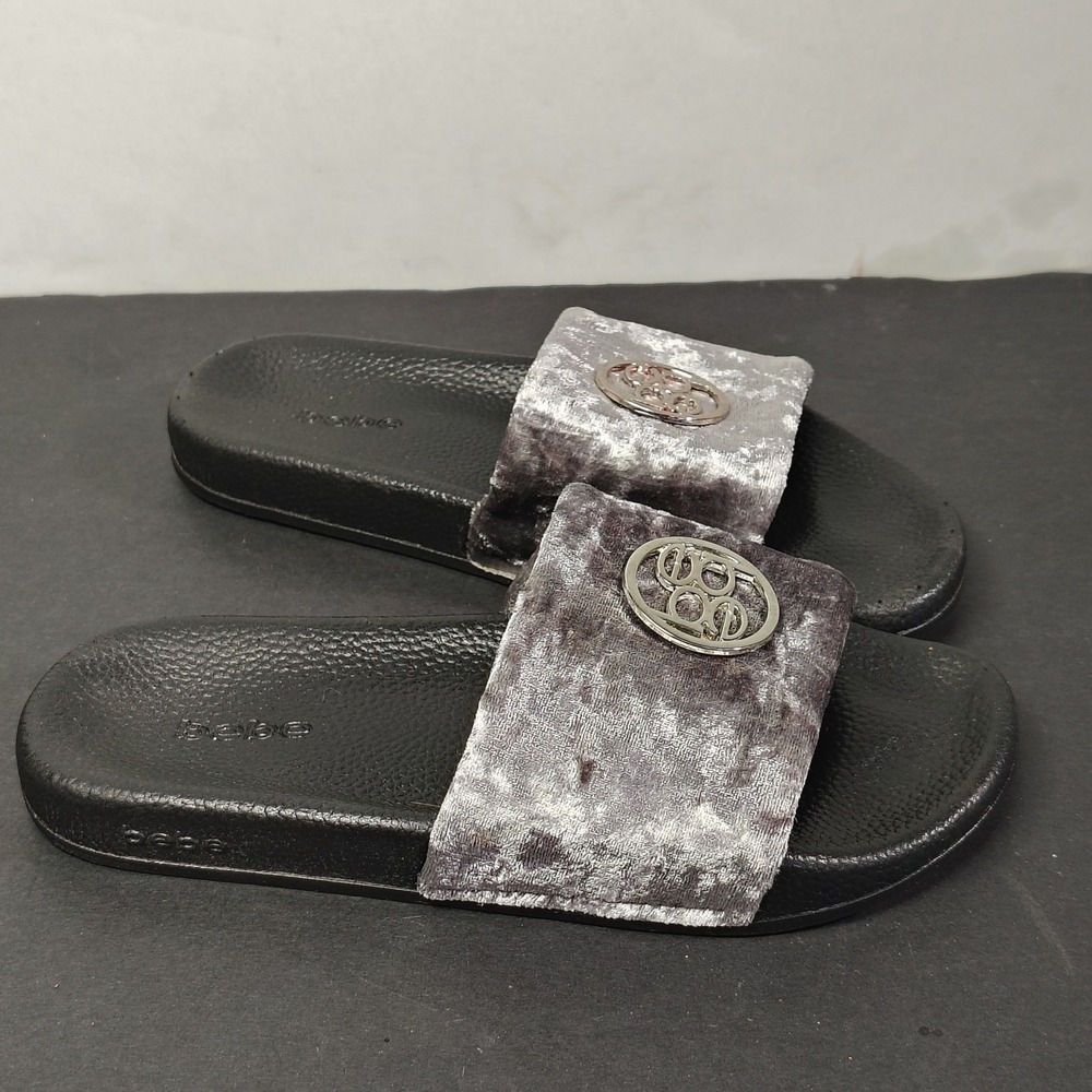 Bebe Womens Slide Sandals Size 5/6 Gray Velvet Silver Logo Medallion Y2K Glam
